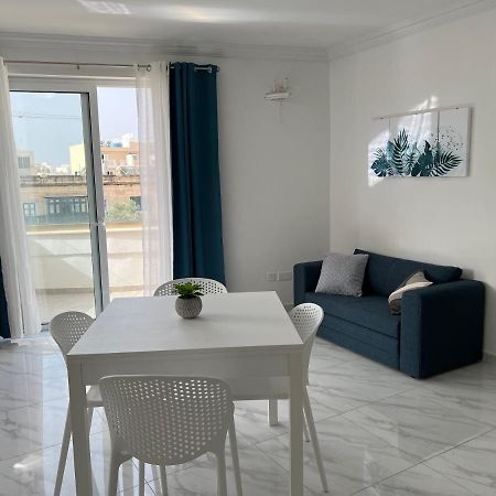 Condo With Patio Overlooking Piazza Gzira Εξωτερικό φωτογραφία