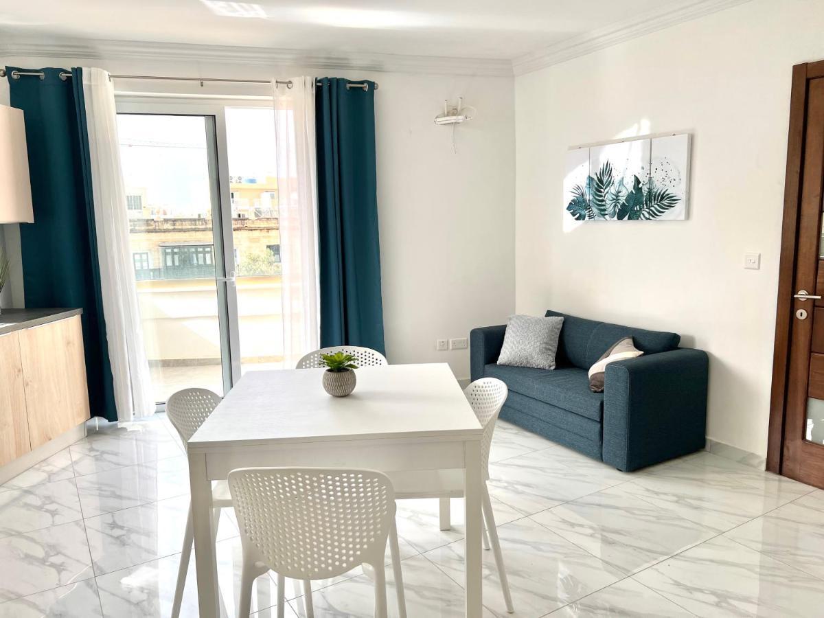 Condo With Patio Overlooking Piazza Gzira Εξωτερικό φωτογραφία